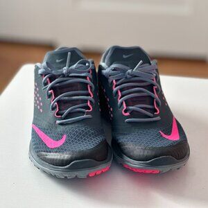 Nike Women's Fit Sole Lite Run Size 9.5